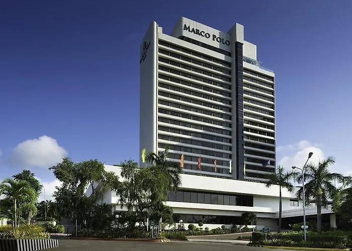 Marco Polo Plaza Hotel 5*