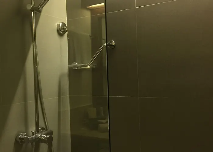 Marco Polo Plaza Hotel