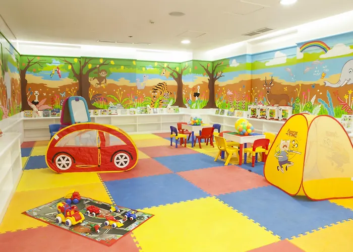 Marco Polo Plaza Hotel 5*
