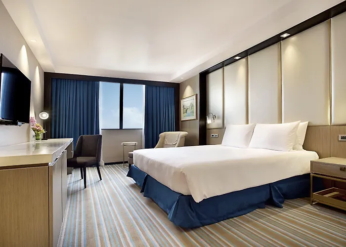 Marco Polo Plaza 5*