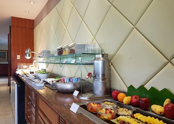 Marco Polo Plaza Hotel