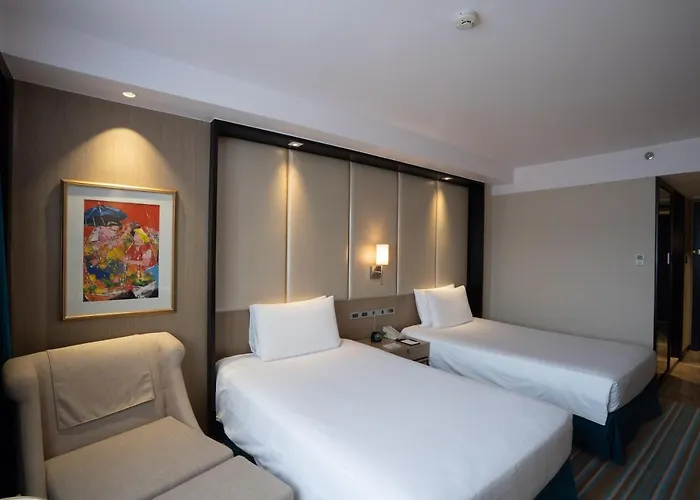Marco Polo Plaza 5*