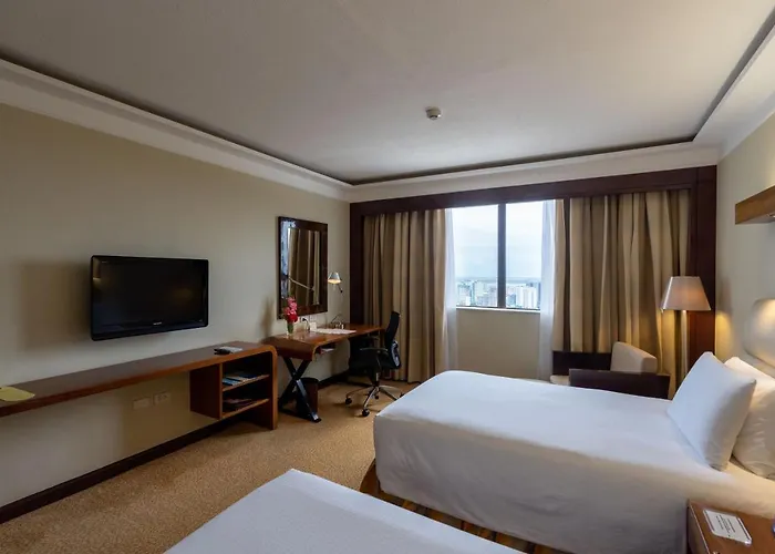 Marco Polo Plaza Hotel